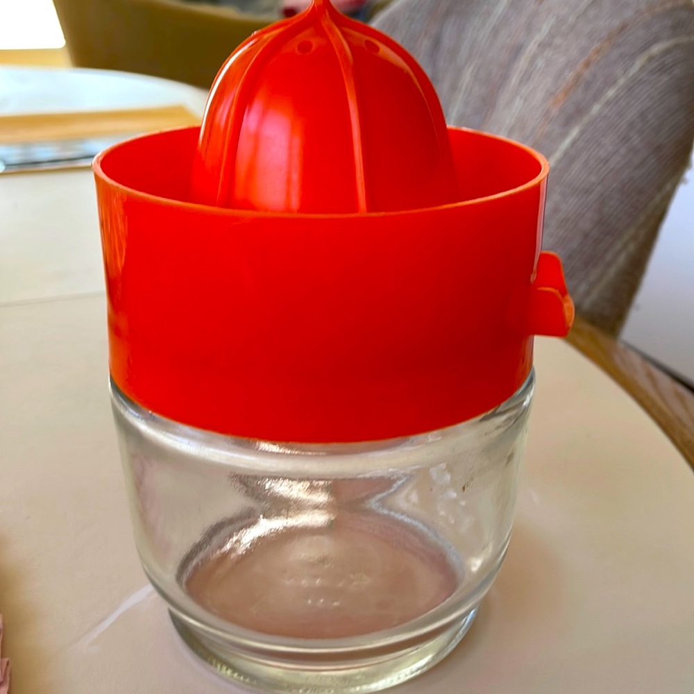 Orange juice squeezer vintage
